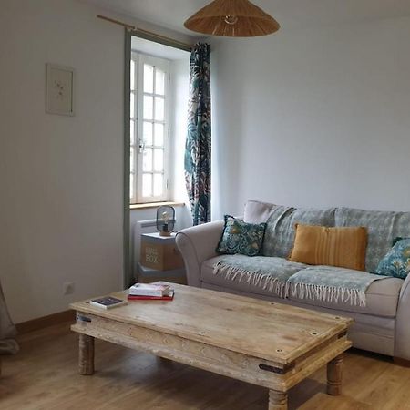 Appartement Au Centre De Pleubian Bagian luar foto