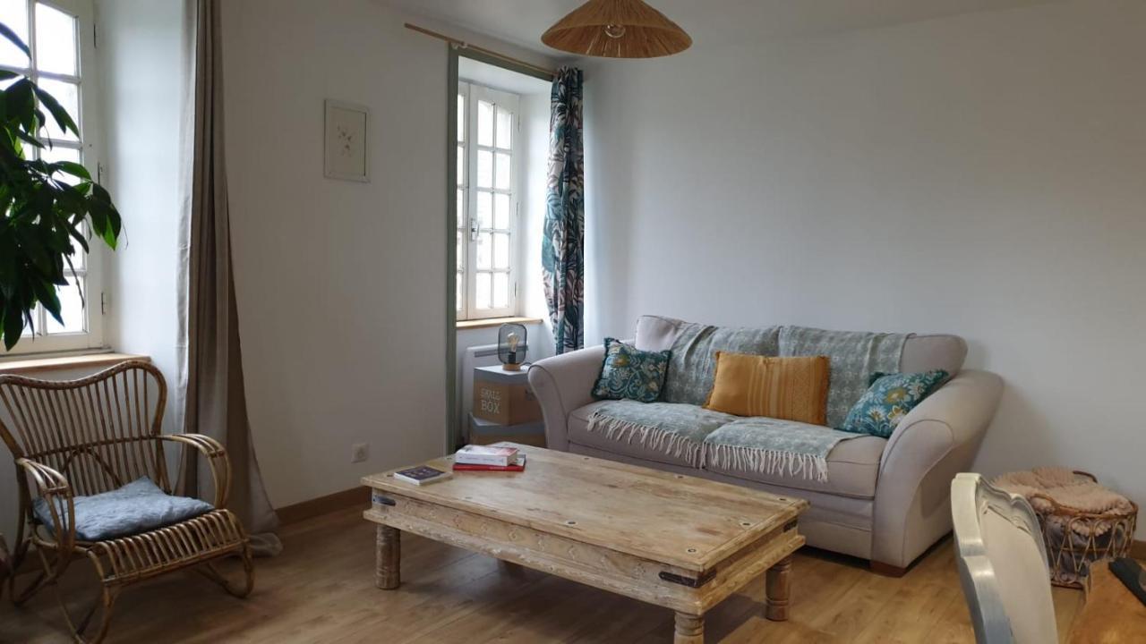 Appartement Au Centre De Pleubian Bagian luar foto